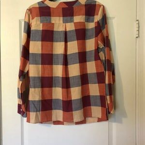 New Woman’s Non Sleeve Tunic Blouse